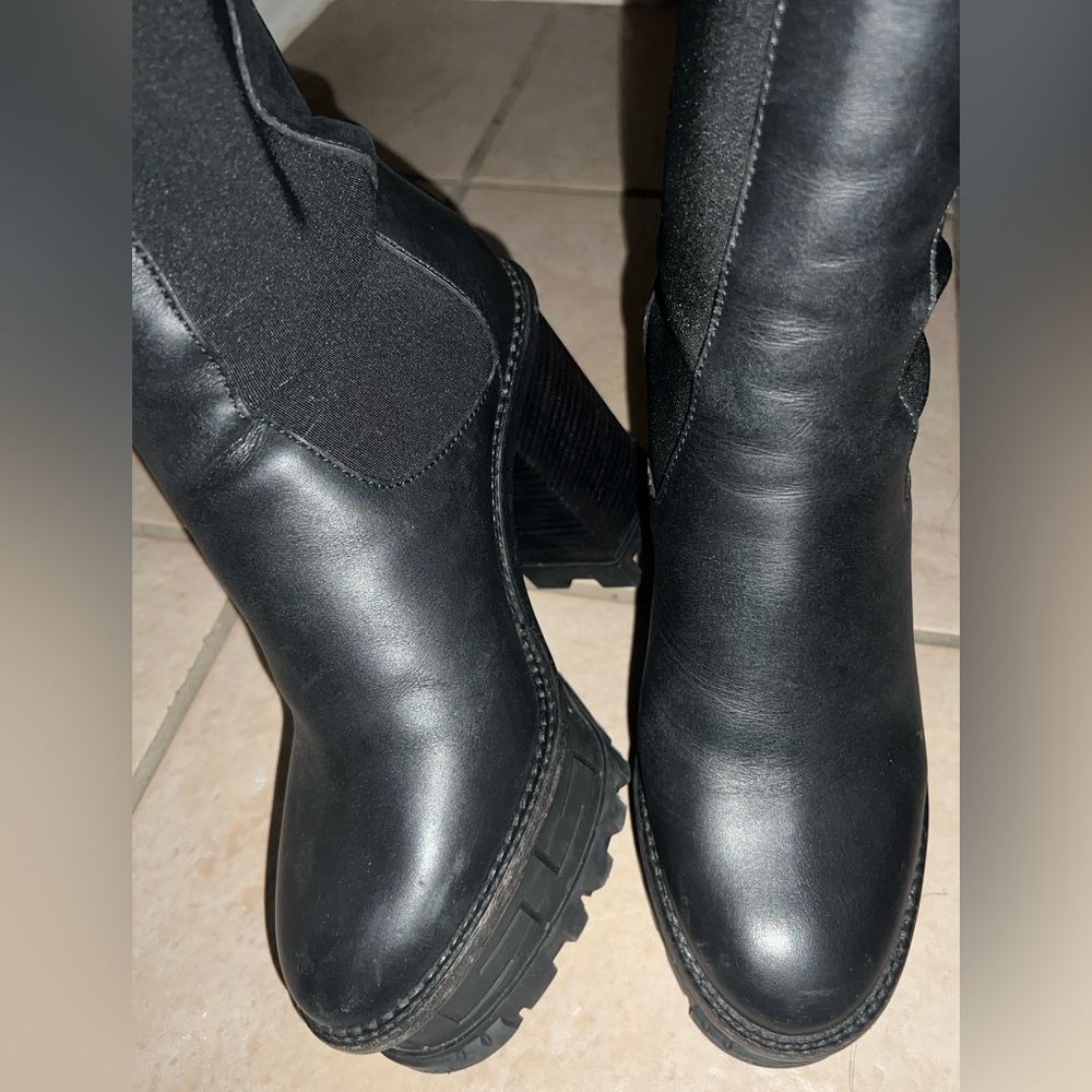 Authentic ♥️💙🤎Versace Greta Boots!SERIOUS INQUIRIES ONLY